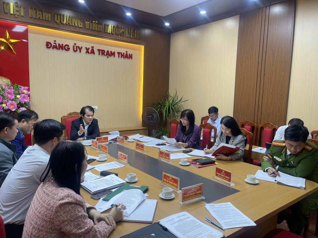 HỘI NGHỊ THƯỜNG TRỰC ĐẢNG UỶ XÃ TRẠM THẢN NGÀY 21/01.