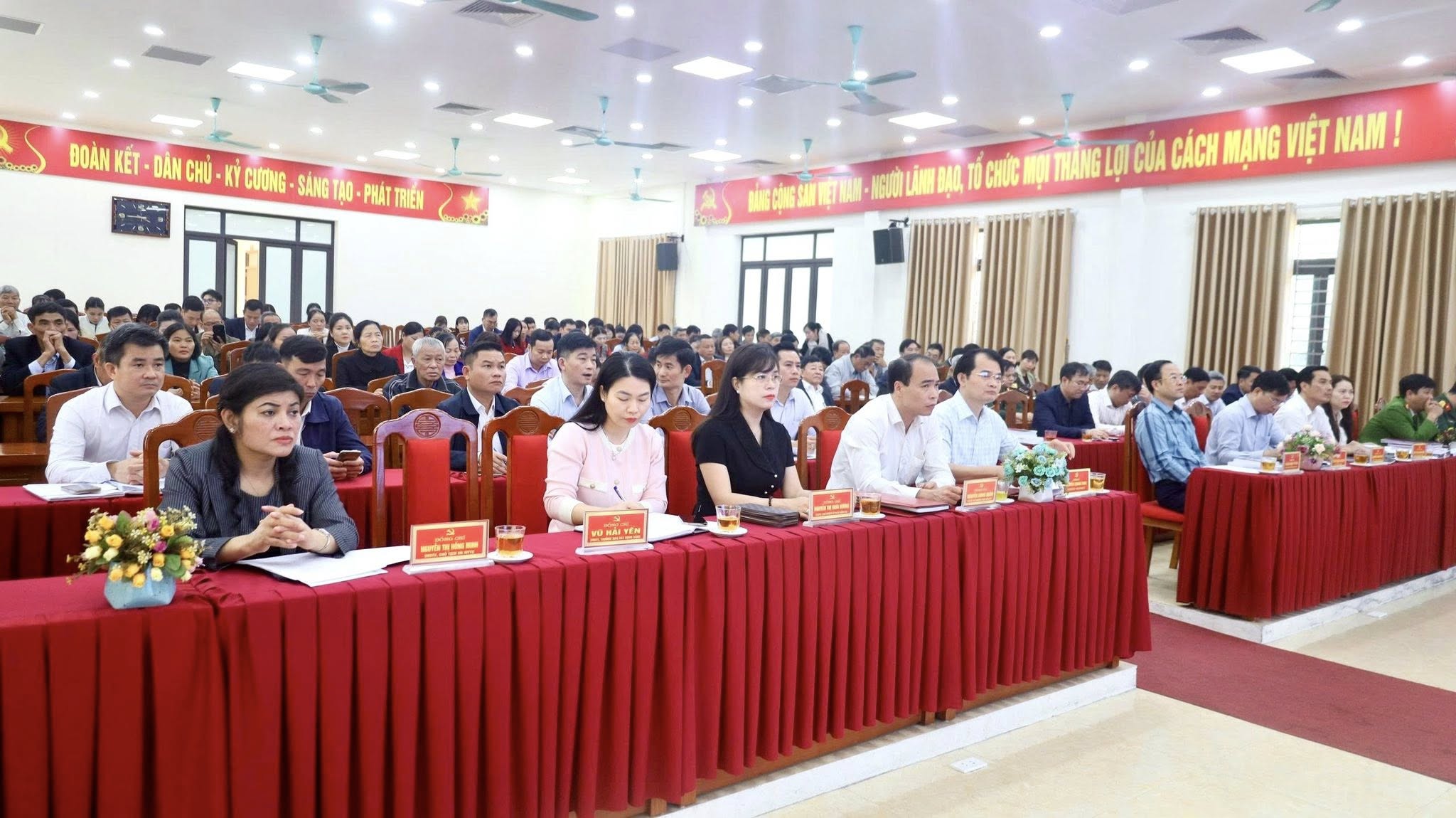 HỘI NGHỊ TẬP HUẤN MỘT SỐ NỘI DUNG PHỤC VỤ CÔNG TÁC BẦU CỬ