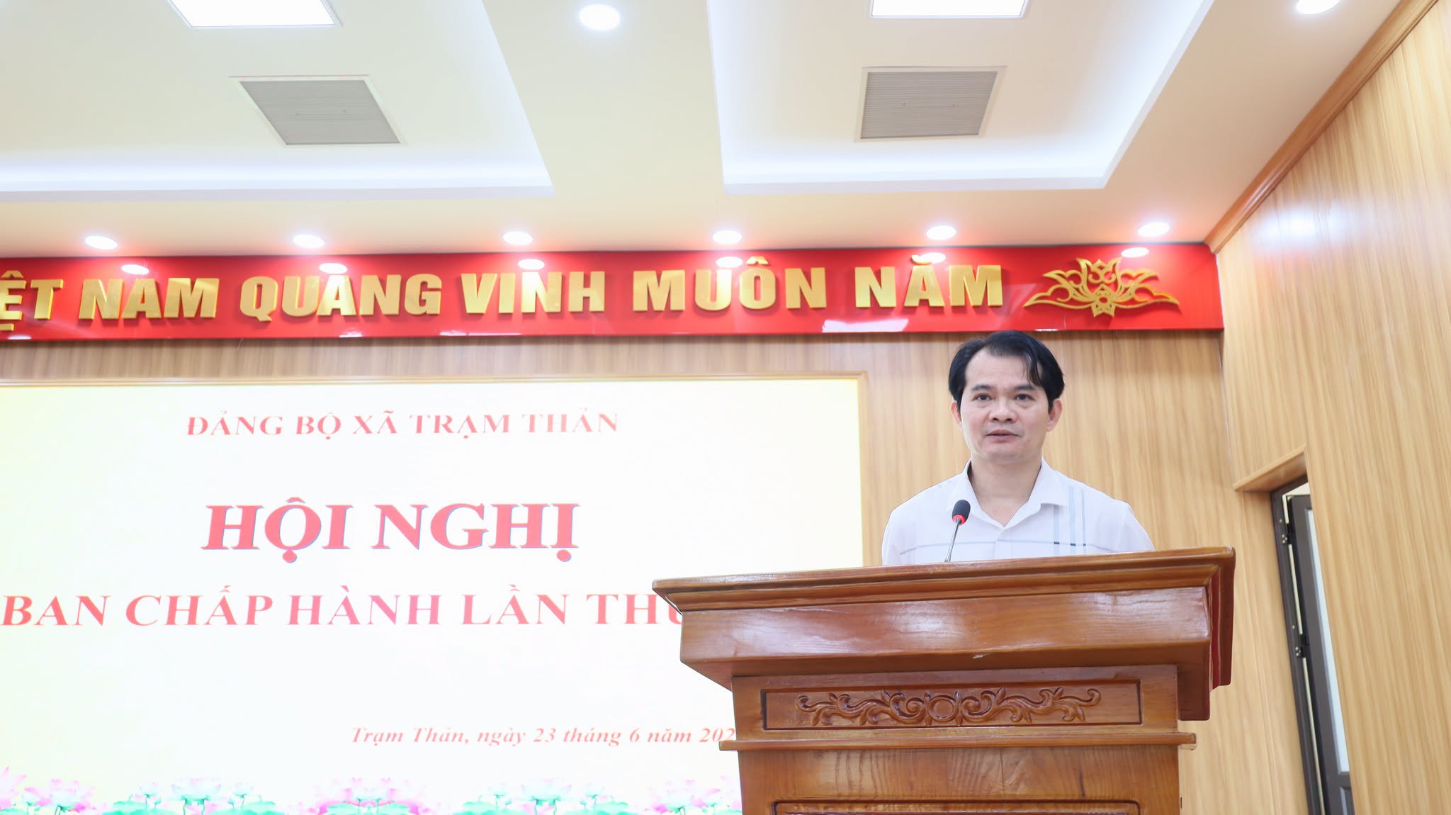 HỘI NGHỊ BAN THƯỜNG VỤ, BAN CHẤP HÀNH ĐẢNG BỘ XÃ.