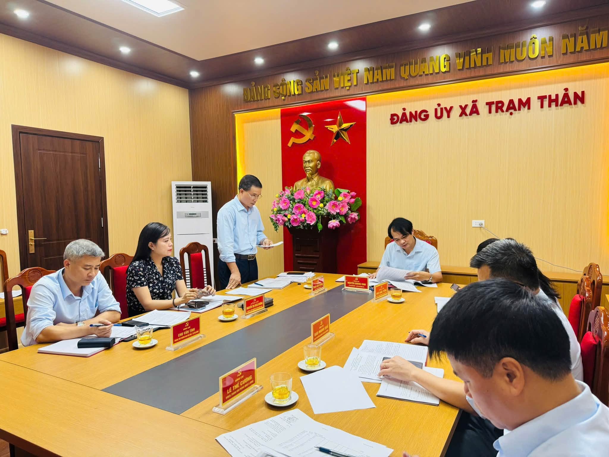 Hội nghị Thường trực HĐND xã