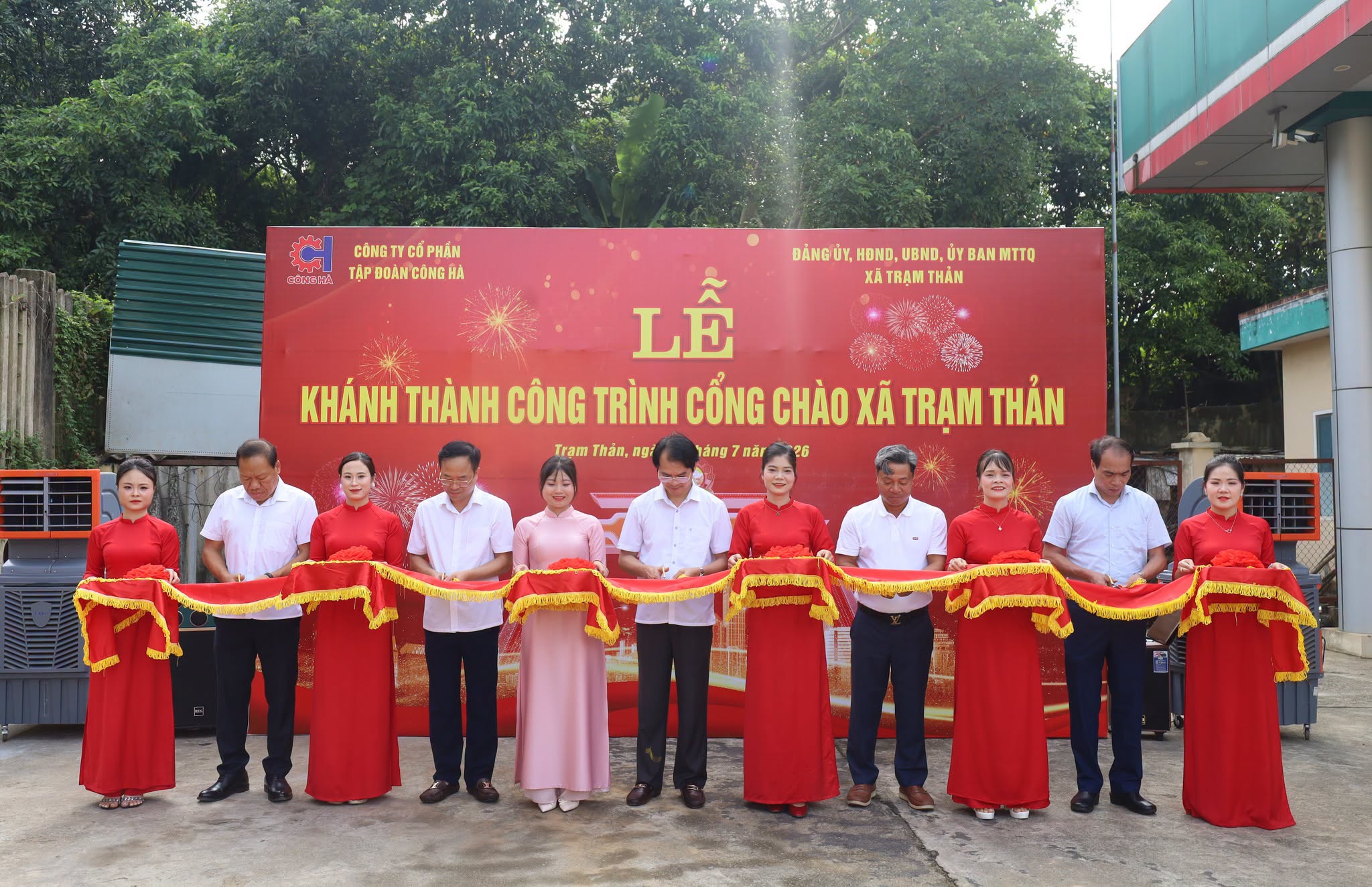 LỄ KHÁNH THÀNH CÔNG TRÌNH CỔNG CHÀO XÃ TRẠM THẢN 