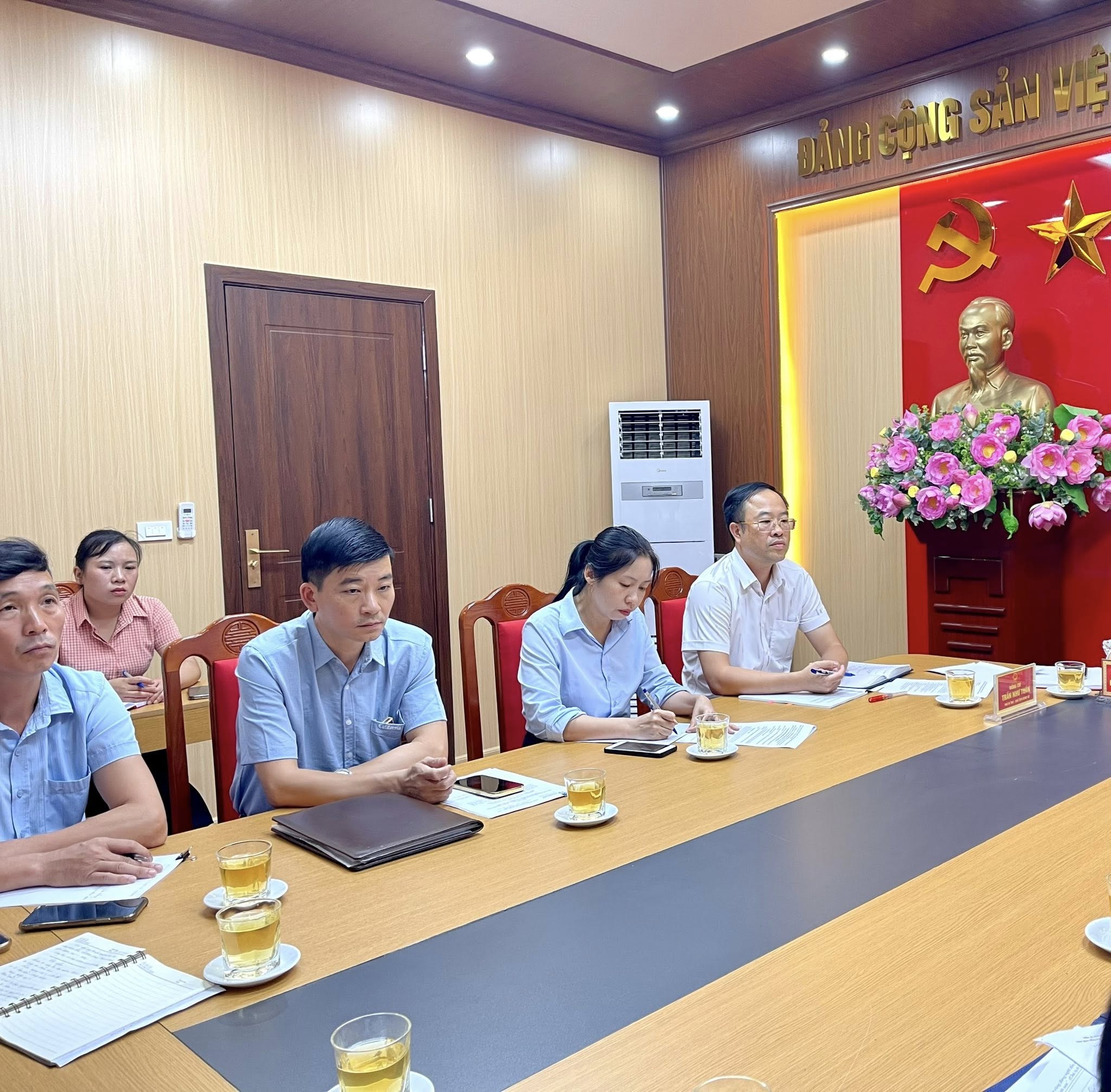 Hội nghị báo cáo công tác chuẩn bị của các tổ bảo đảm cho nhiệm vụ lấy mẫu, bàn giao mẫu hài cốt liệt sĩ tại nghĩa trang liệt sĩ Chiến dịch Chân Mộng - Trạm Thản