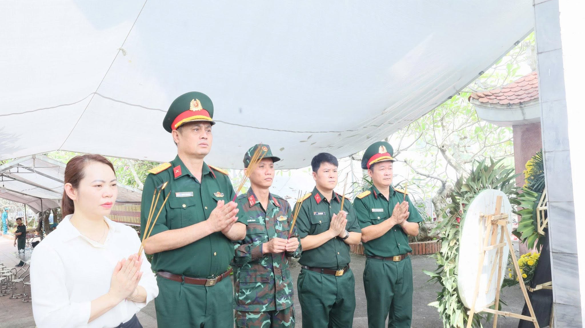CÔNG TÁC KIỂM TRA CHUẨN BỊ CHO NHIỆM VỤ LẤY MẪU VÀ BÀN GIAO MẪU HÀI CỐT LIỆT SĨ TẠI NGHĨA TRANG CHÂN MỘNG - TRẠM THẢN